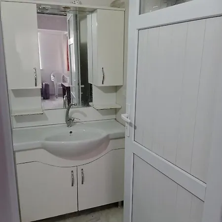 Rainford Aprt Apartment *